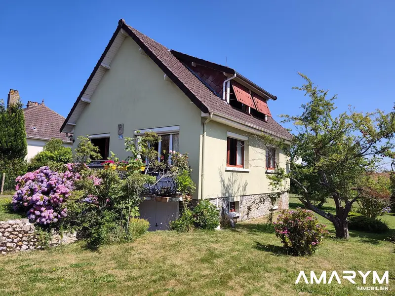 Maison meublée de quatre pièces avec jardin, à Petit-Caux, Petit-Caux