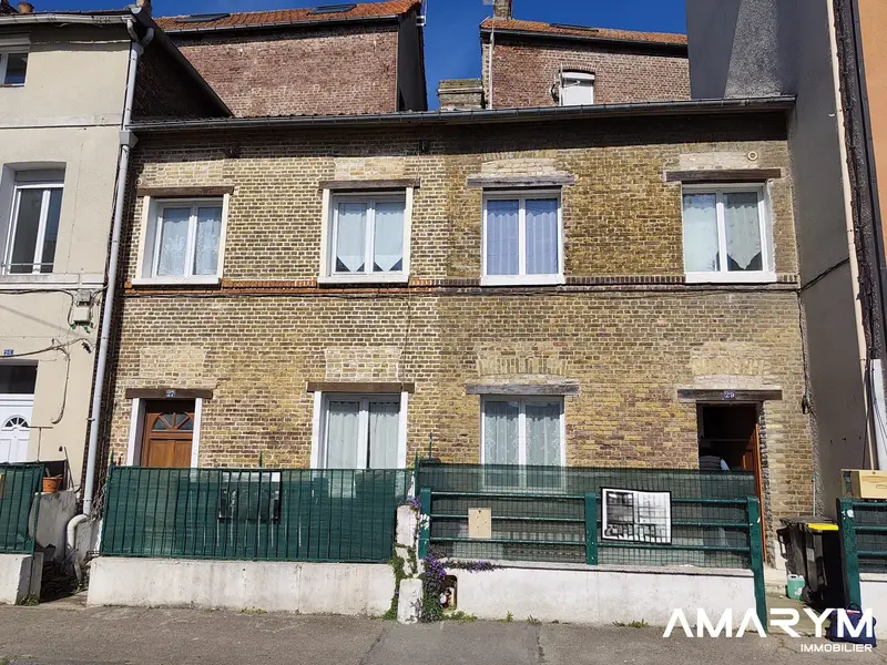 Maison mitoyenne meublée avec terrasse, à Dieppe, Dieppe