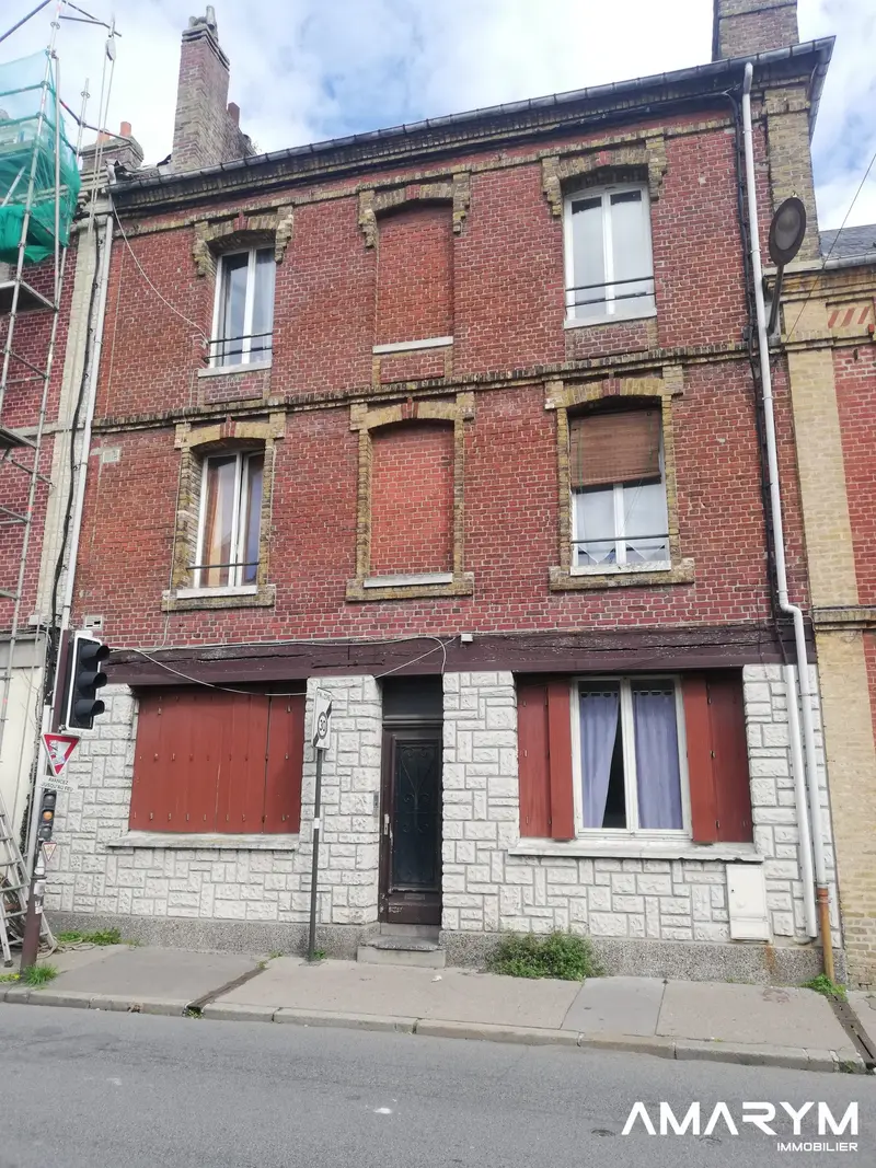 Immeuble de rapport à Dieppe, 90 m² de surface habitable, Dieppe